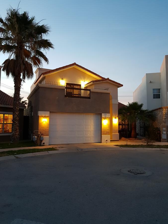 הוילה סיודאד חוארס Residencia A 100 Mts Del Consulado מראה חיצוני תמונה