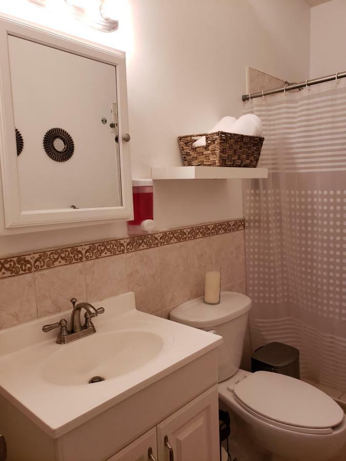הוילה סיודאד חוארס Residencia A 100 Mts Del Consulado מראה חיצוני תמונה