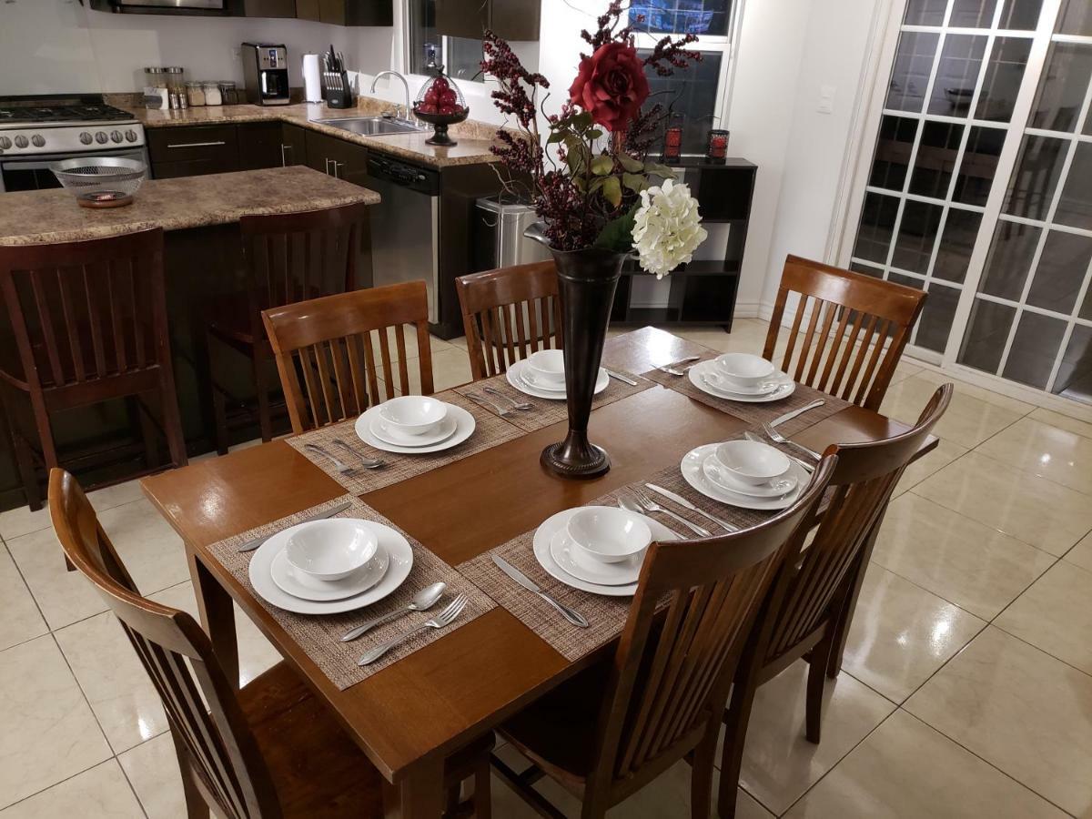 הוילה סיודאד חוארס Residencia A 100 Mts Del Consulado מראה חיצוני תמונה